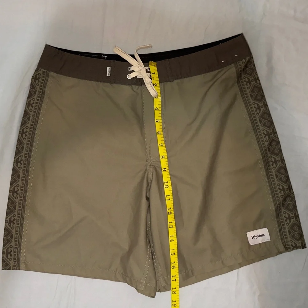 Men's Board Shorts Sage Green
Rhythm Brand - Picture 5 of 6